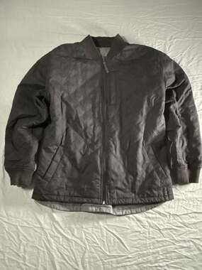 BYLT Basics Hi-Lo Reversible Quilted Bomber Jacket Black Grey Size Large
